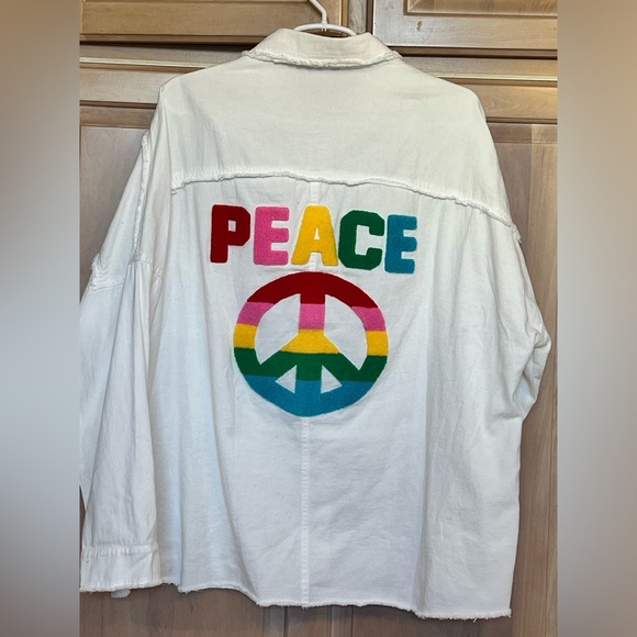 DAVI & DANI Jackets & Blazers - SUMMER WEIGHT SHACKET SZ.XL WITH PEACE SIGN